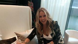 Dupa divortul de Camelia, Dan Sucu a scos un profit de 13 milioane de euro cu firma lui! In contrast, fosta sotie a afaceristului a pierdut 9 milioane de euro cu mobila!