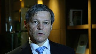 Cioloş după atentatele de la Nisa: Rom&acirc;nia este alături de poporul francez &icirc;ncercat &icirc;ncă o dată de un atentat de o violenţă incalificabilă