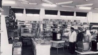 Incredibil! In era tehnologiei, numarul televizoarelor alb-negru a crescut in ultimul an in gospodariile din Romania!