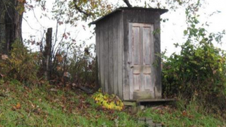 INS: Peste jumatate de romani traiesc in locuinte care nu sunt conectate la sisteme de canalizare