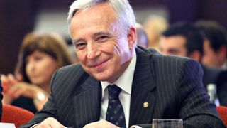 Mugur Isarescu s-a imbogatit cu 120.000 de lei in ultimul an