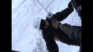 Trei tineri, blocati pe un perete muntos la peste 2.000 de metri altitudine in Masivul Bucegi