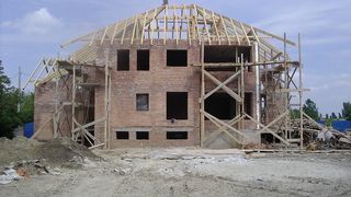 Daca vreti sa va construiti o casa, aveti mare grija. S-au schimbat legile! Daca nu aveti un diriginte de santier riscati amenzi usturatoare