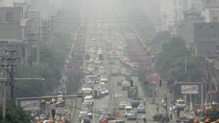 Bucurestiul, poluat cu hidrogen sulfurat. "Avem peste 1.000 de sesizari". Ministrul Mediului a facut anuntul