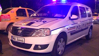 Bataie intre doua familii de romi in judetul Arges. Opt persoane s-au ales cu rani si fracturi grave