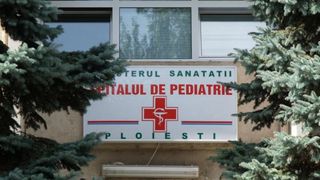 Spitalul de Pediatrie Ploiesti, institutia de care fug toti medicii. Desi beneficiaza de locuinte de serviciu si aparatura moderna, doctorii nu se inchesuie sa ocupe cele 20 de posturi