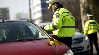 Peste 3.100 de şoferi au rămas fără premise auto şi aproape 42.000 au fost amendaţi