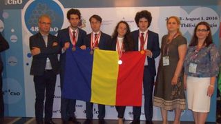 Lotul Rom&acirc;niei la Olimpiada de la Tbilisi (Sursa foto: adevarul.ro)