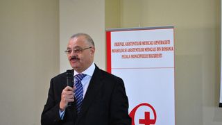 Cel mai bine platit lider sindical din Romania castiga 7.600 de euro pe luna! Leonard Barascu are apartamente la munte si la mare, dar si o casa de 392 de metri patrati in Capitala!