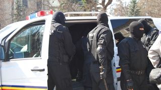 Perchezitii la Energy Holding si la persoane suspectate de evaziune fiscala si spalare de bani