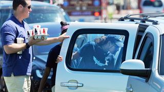 Fiica cea mica a lui Barack Obama, Sasha, s-a angajat la un fast-food. Imagini cu ea de la locul de munca