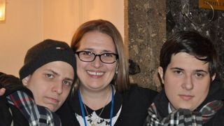 Ei sunt gemenii geniali care sufera de AUTISM. Unul a luat peste 9 la BAC, iar celalalt s-a nascut un talent deosebit. Povestea impresionanta a copiilor care au invins sistemul