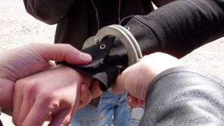 Patru romani au fost arestati in Franta. Aveau asupra lor 200 de kilograme de marijuana