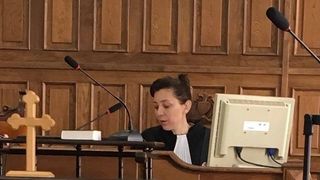 Candidata la Consiliul Superior al Magistraturii, o judecatoare declara ca are bijuterii de un sfert de milion de euro! Fost ofiter SRI, Lavinia Cotofana detine 12 terenuri si 6 case