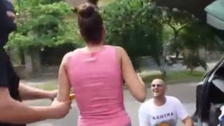 Imagini de senzatie! A fost ceruta in casatorie cu trupele ANTITERO: "Culcat!"