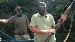 Autorul reportajului Sky News privind traficantii de arme din Romania sustine ca povestea e adevarata: "Nimeni nu a fost platit. Niciun scenariu. Arme reale"