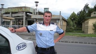 Marian Godina &icirc;si apara colegii care au &icirc;ncatusat o femeie &icirc;n strada: "Vrem o tara ca afara, dar ne purtam ca &icirc;n Evul Mediu"