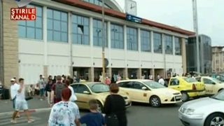 Taximetristii de pe litoral tepuiesc la greu clientii care vin la mare. O cursa de cativa kilometri este taxata cu sute de lei!