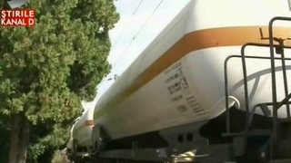 Goana dupa selfiuri duce la mari nenorociri. Era sa moara dupa ce a vrut sa isi faca o poza pe tren!