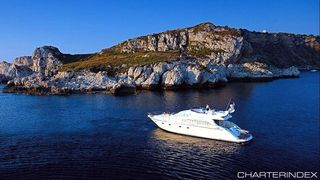 Ambarcatiunea este ancorata in Grecia