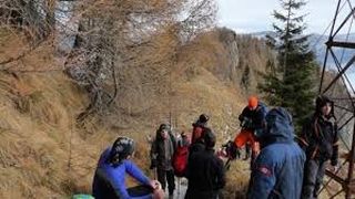 Doi turisti de 70 de ani au ramas blocati in Masivul Bucegi. Salvamontistii au intervenit pentru recuperarea lor