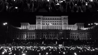 Rihanna a a facut Bucurestiul sa straluceasca ca un diamant: "Sunt indragostită de voi. E epic!"