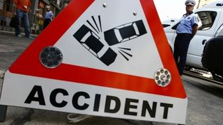 Circulatia pe soseaua de centura a Capitalei a fost oprita. Doua tiruri si un autoturism au fost implicate intr-un accident