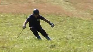 Un instructor din Brasov ne invita sa schiem in toiul verii. Cum spera brasoveanul sa dea lovitura