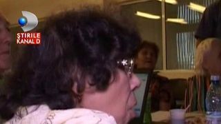 Batranele din Vaslui invata sa foloseasca internetul: "Cautam medicamente gratuite, vorbim cu copiii". Iata cum se descurca doamnele