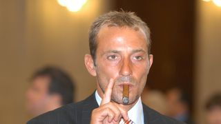 Arestul nu l-a doborat! Radu Mazare a dansat cu niste tinere, in club, pana la primele ore ale diminetii!