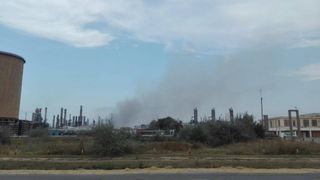 Incendiul de la Petromidia Navodari in care 4 persoane au fost ranite a fost stins. Doi dintre raniti vor fi adusi la Spitalul Bagdasar, ceilalti doi, la Spitalul de Arsi