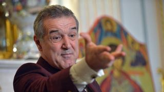 Gigi Becali se implica in scandalul BOR. Calugarul care l-a blestemat pe IPS Daniel este "smintit"