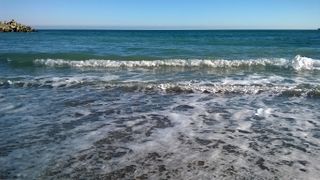 Trupul tararului de 17 ani disparut in mare la Mangalia a fost adus la tarm de valuri