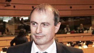 Seful de la Agricultura, o jumatate de million de euro in conturi! Ministrul Achim Irimescu a fost implicat intr-un accident rutier si s-a ales cu nasul spart