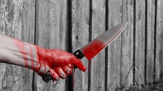 O tanara, de 17 ani, din Vaslui si-a injunghiat iubitul, cu 20 de ani mai mare decat ea, dupa ce acesta a cerut-o de nevasta.