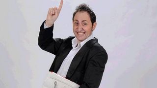 Actorul Nae Alexandru este cel mai tanar supravietuitor din blocul daramat la cutremurul din &lsquo;77, in care a murit Doina Badea! &ldquo;L-au gasit dupa sapte zile, in bratele bunicii, sub daramaturi&rsquo;