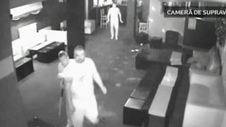 L-a omorat in bataie de fata cu toata lumea si nimeni nu a intervenit: "Este o violenta cu intensitate deosebita". Totul a fost surprins de camerele de supraveghere