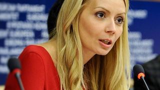 Un proiect al Dacianei Sarbu a fost respins la Parlamentul European! Sotia lui Victor Ponta a explicat de ce Comisia Europeana i-a refuzat propunerile sale impotriva obezitatii!