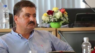 Rezultatul aparatului etilotest a contrazis probele de s&acirc;nge. Directorul aeroportului Traian Vuia, acuzat ca s-a "imbatat" cu apa de gura