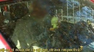 Barbatul care a aruncat cu o substanta periculoasa in fata blocului este de o "rautate rara". Psihologii i-au analizat profilul