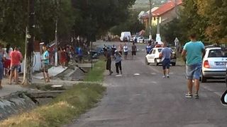 Accident groaznic in Galati. Un tanar fara permis de conducere a omorat cu maşina doi copii, de 9 si 13 ani. Barbatul a fugit de la locul accidentului