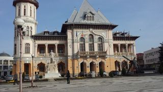 O angajată a Primăriei Buzău a murit după ce a căzut de la etajul al treilea al blocului &icirc;n care locuia