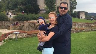 Cat castiga romanul care trebuie sa primeasca 35.000 de euro pe luna de la stat ca indemnizatie pentru cresterea copilului! Liciniu Lupu are o afacere care i-a adus 800.000 de euro pe an!