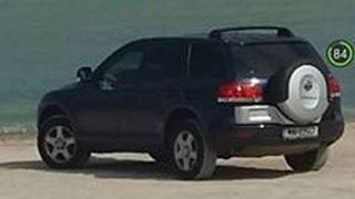 Scandal in jurul unei masini cu numere ale Ministerului de Interne! A parcat-o pe plaja, iar oficialii au avut niste declaratii penibile - "Vantul e de vina"