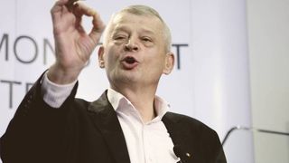 Dupa ce averea i-a fost pusa sub sechestru, lui Sorin Oprescu i-au disparut bijuteriile si banii economisiti! Acum un an, fostul primar declara peste 150.000 de euro, care nu mai apar in acte!