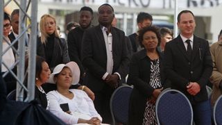 Familia fotbalistului, la inmormantarea acestuia