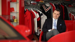 Dupa ce a plecat de la Ministerul Sanatatii, Bazac a revenit la reprezentanta sa, care vinde masini de lux