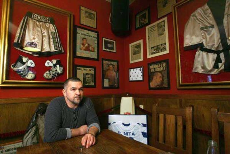 Leonard Doroftei, in restaurantul sau din Ploiesti