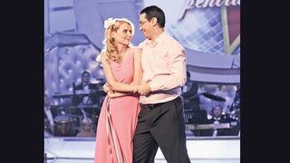 Ponta este casatorit cu Daciana, fiica lui Ilie Sarbu