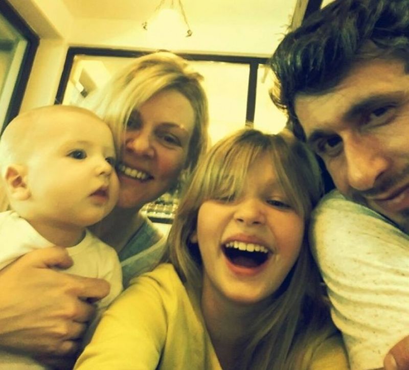 Dana Nalbaru si Dragos Bucur sunt parintii a doi copii